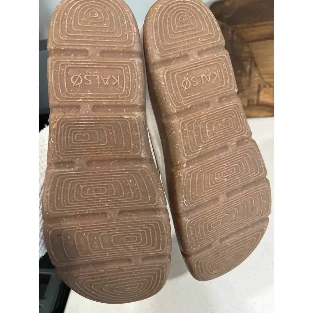 NEW without box Kalso Earth mens 11.5 Darby shoes chalk